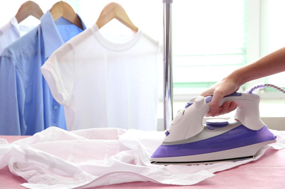 اتوشویی لباس | خشکشویی آنلاین اکتیو کلینرز