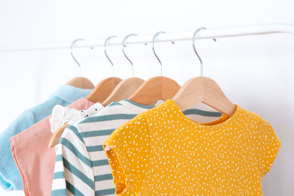 شوینده‌های مناسب برای لباس نوزاد | اکتیو کلینرز