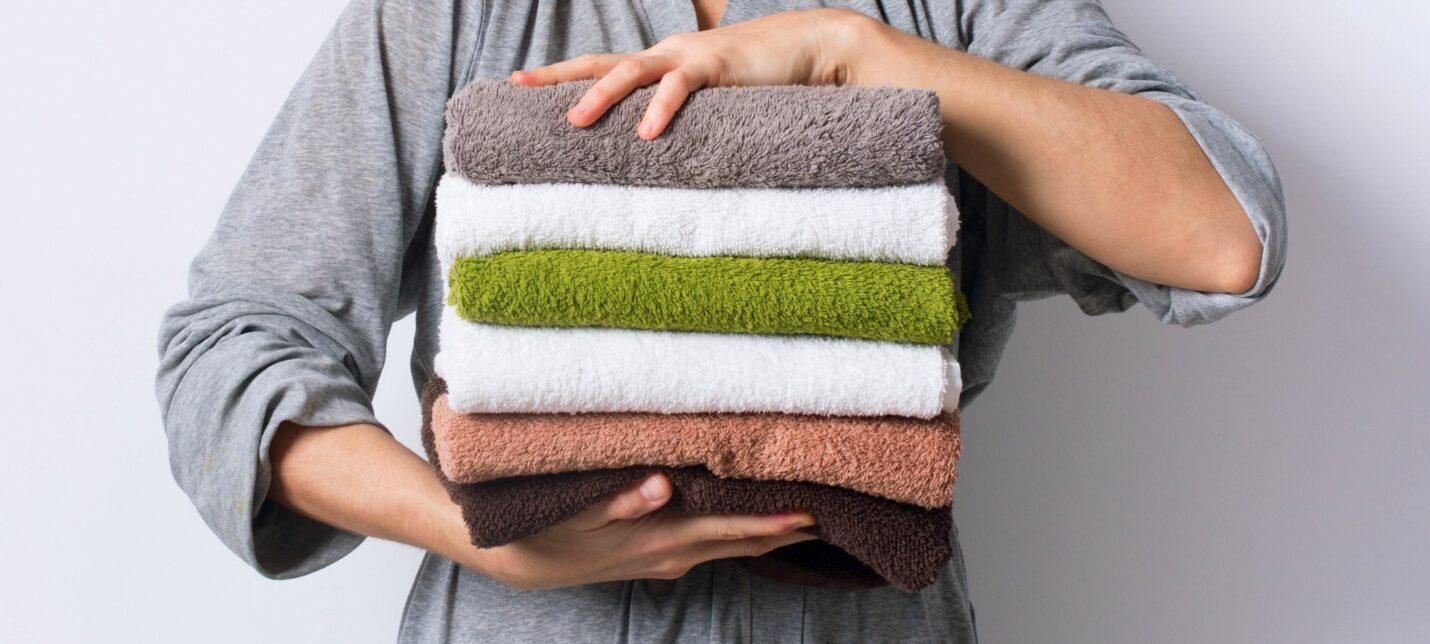 نکات مهمی درباره شستشوی حوله حمام که باید حتما بخوانید!
